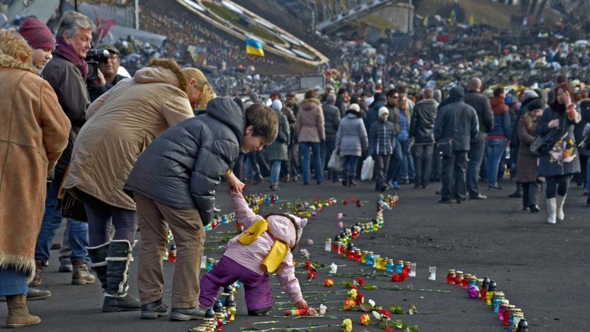 POROSHENKO DECRETO EL 20 DE FEBRERO COMO DIA DE LA “CENTENA CELESTIAL”.