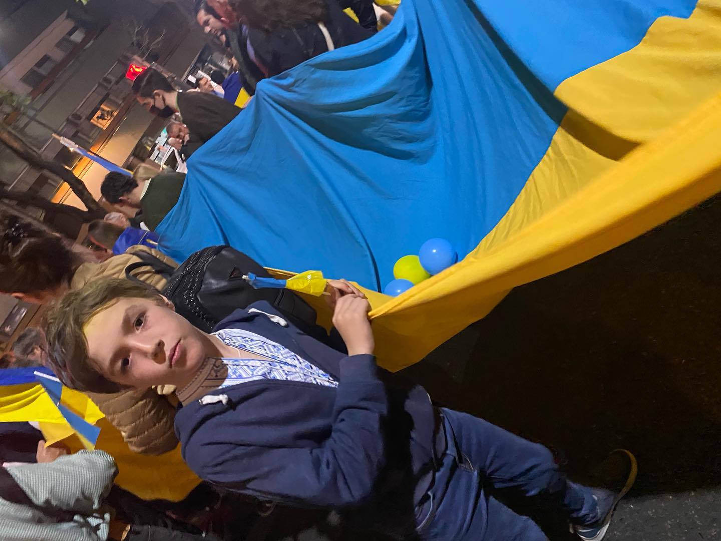 MANIFESTACIÓN POR EL 31º ANIVERSARIO DE LA INDEPENDENCIA DE UCRANIA Y LOS SEIS MESES DE LA INVASIÓN RUSA A UCRANIA